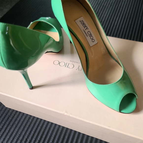 Jimmy Choo Peppermint GREEN Patent Leather Pumps - BRAND NEW IN BOX - Picture 7 of 9